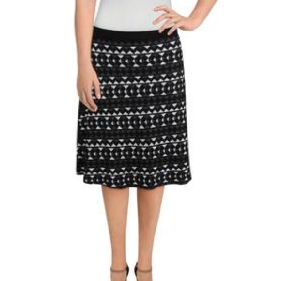 NWT SPENSE PRINTED FIT FLARE SKIRT - Large - Picture 2 of 4